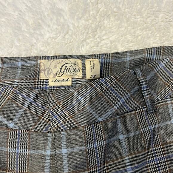 Guess Bermuda Shorts Womens 32 Grey Plaid Stretch Low Rise Trouser Fit Dressy - Picture 3 of 5